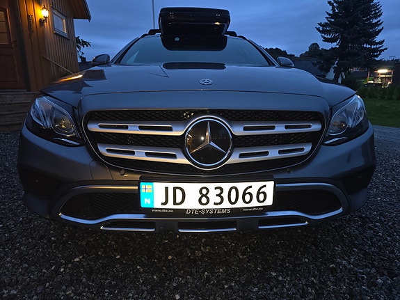 Mercedes-Benz E220 d 7 of 30