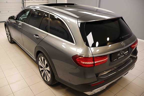 Mercedes-Benz E220 d 10 of 30