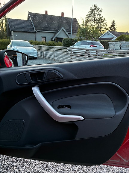 Ford Fiesta 14 of 24