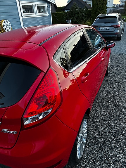 Ford Fiesta 5 of 24