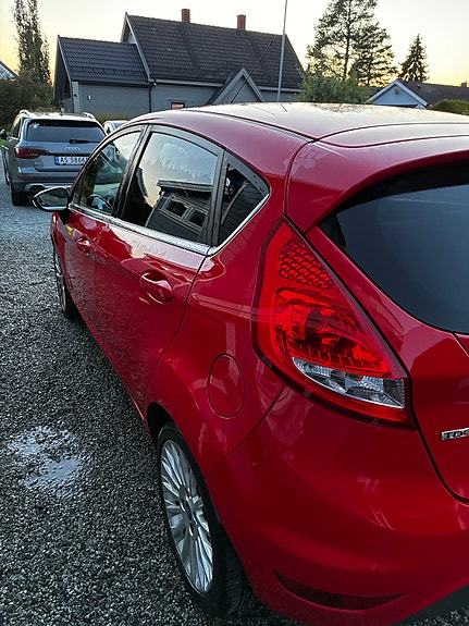 Ford Fiesta 3 of 24