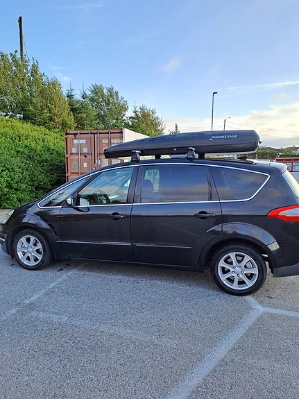 Ford S-MAX 2 of 12