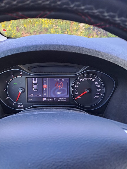 Ford S-MAX 6 of 12