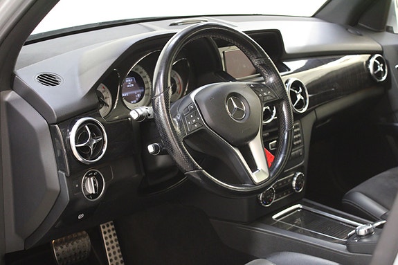 Mercedes-Benz GLK220 29 of 30