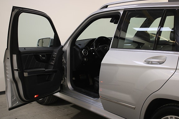 Mercedes-Benz GLK220 21 of 30