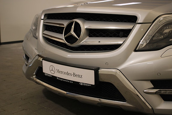 Mercedes-Benz GLK220 20 of 30