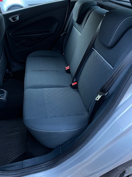 Ford Fiesta 21 of 30
