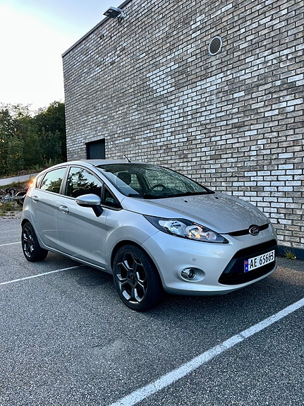 Ford Fiesta 11 of 30