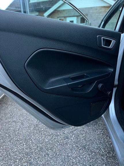 Ford Fiesta 23 of 30
