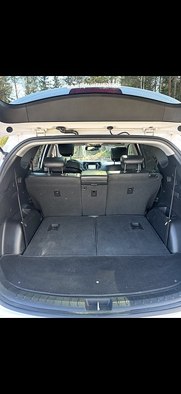 Hyundai Santa Fe 27 of 28