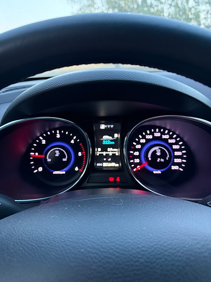 Hyundai Santa Fe 17 of 28