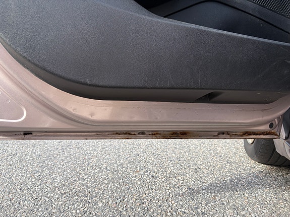 Peugeot 208 17 of 18