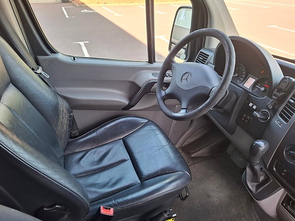 Mercedes-Benz Sprinter 318 22 of 30