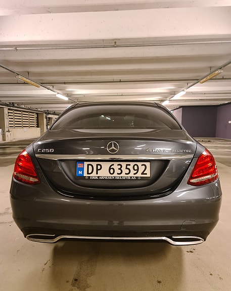 Mercedes-Benz C250 d 3 of 24