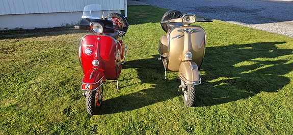 Vespa V5SA 15 of 17