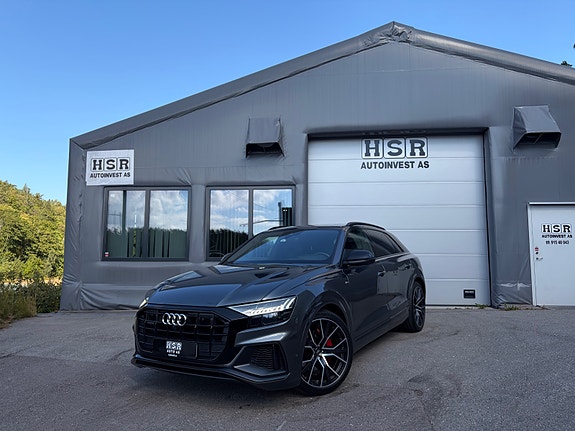 Audi Q8 2 of 30