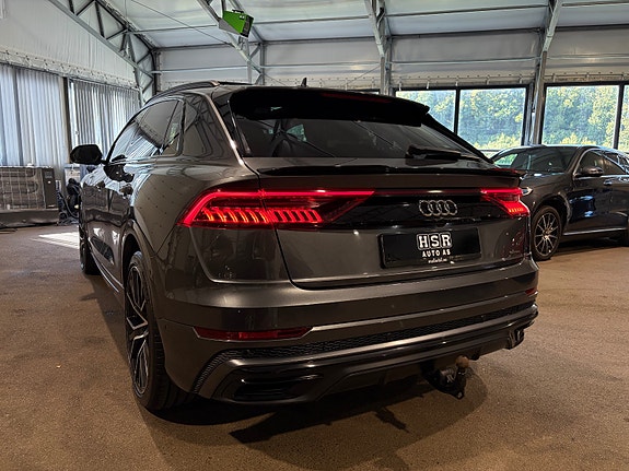 Audi Q8 11 of 30