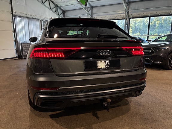 Audi Q8 12 of 30