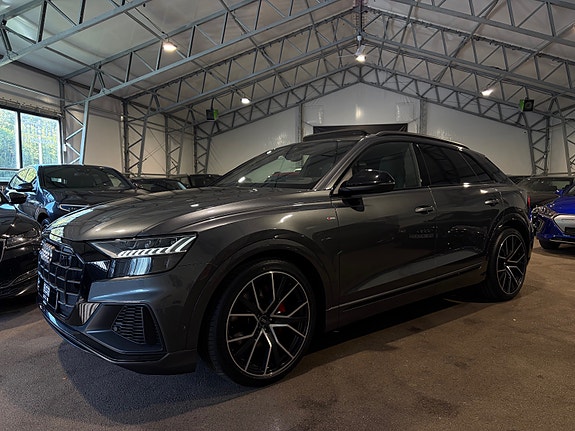 Audi Q8 6 of 30
