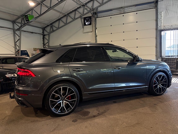 Audi Q8 16 of 30