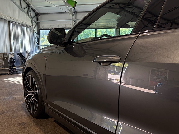 Audi Q8 22 of 30