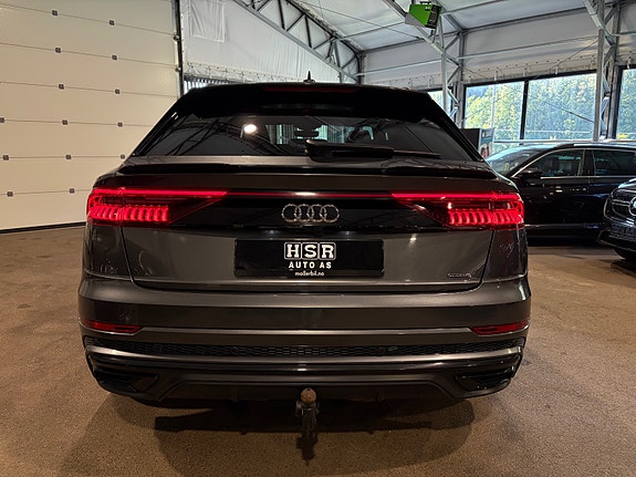 Audi Q8 13 of 30