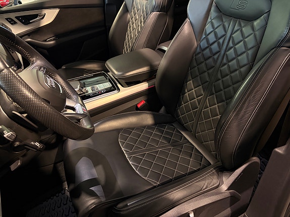 Audi Q8 29 of 30