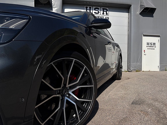 Audi Q8 4 of 30