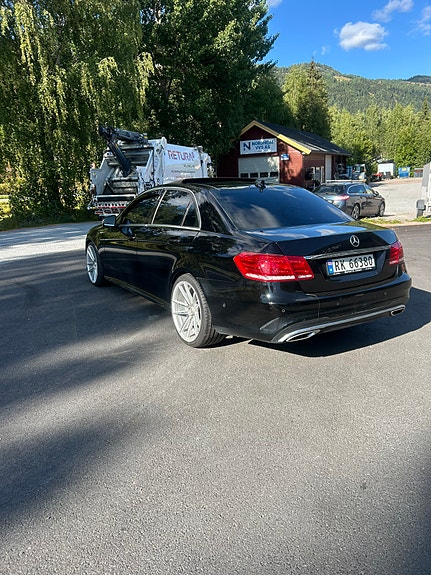Mercedes-Benz E220 d 6 of 26