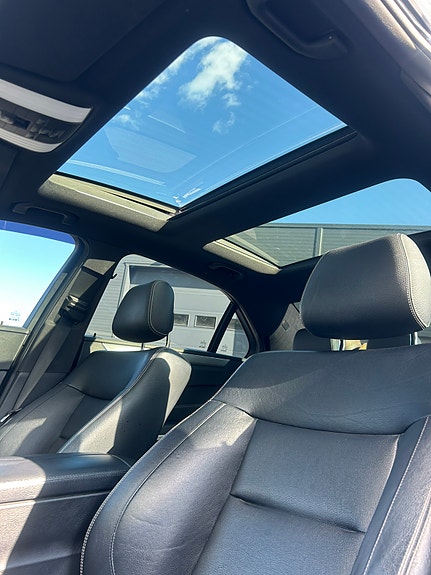 Mercedes-Benz E220 d 23 of 26