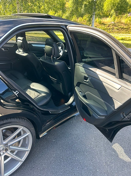 Mercedes-Benz E220 d 20 of 26