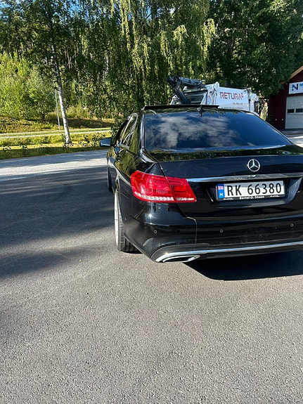 Mercedes-Benz E220 d 5 of 26
