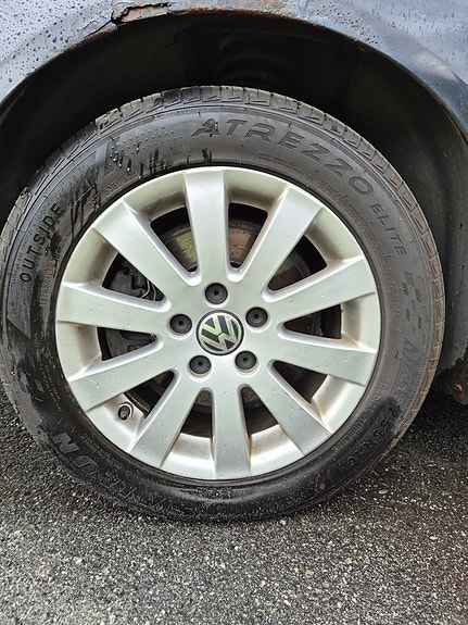 Volkswagen Passat 20 of 23