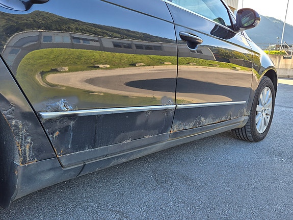 Volkswagen Passat 9 of 23