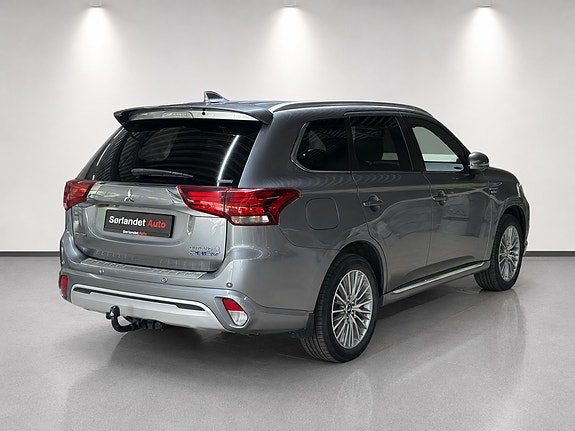 Mitsubishi Outlander 8 of 30