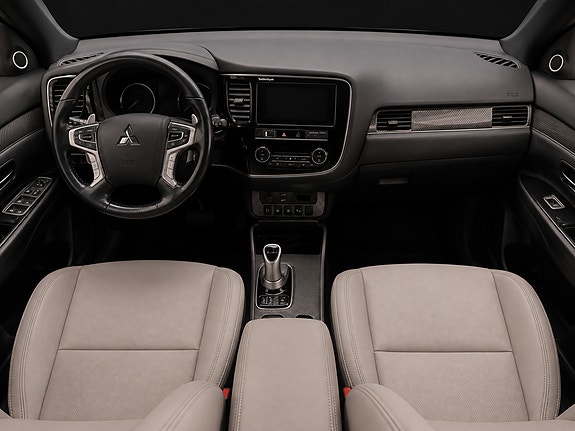 Mitsubishi Outlander 21 of 30