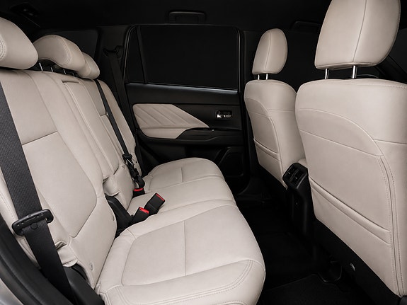 Mitsubishi Outlander 16 of 30