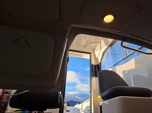 Askeladden P 66 Pilothouse 13 of 30
