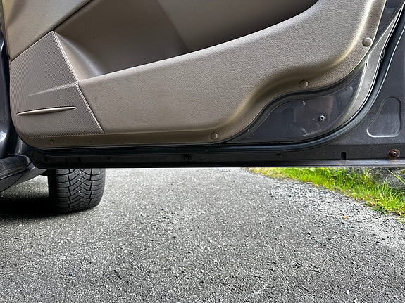 Volvo XC70 16 of 27