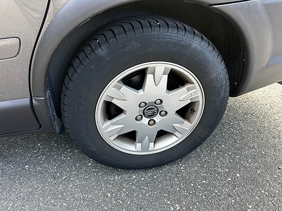 Volvo XC70 15 of 27