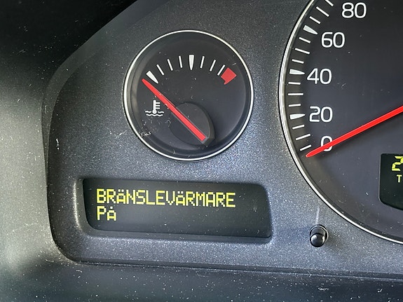Volvo XC70 9 of 27
