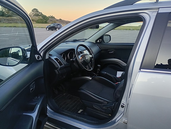 Mitsubishi Outlander 10 of 24
