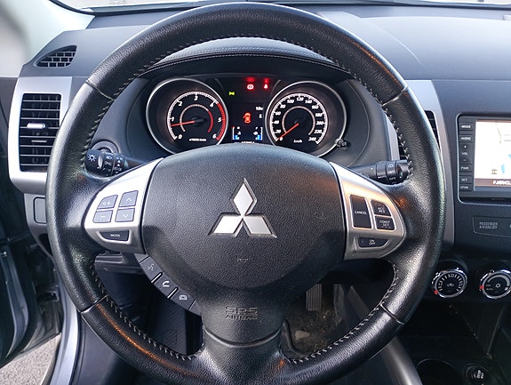 Mitsubishi Outlander 11 of 24