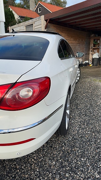 Volkswagen Passat CC 3 of 30