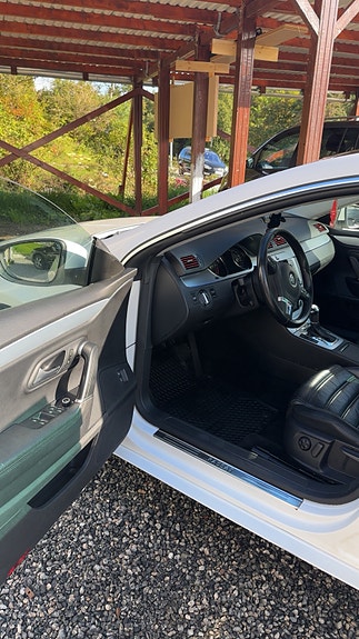 Volkswagen Passat CC 12 of 30