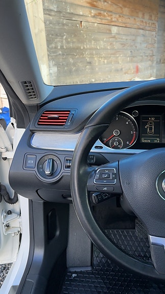 Volkswagen Passat CC 18 of 30