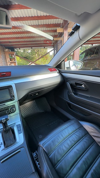 Volkswagen Passat CC 22 of 30