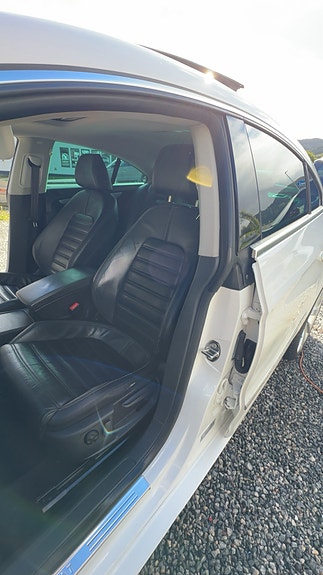 Volkswagen Passat CC 26 of 30