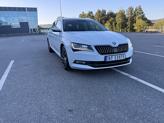 Skoda Superb 6 of 21