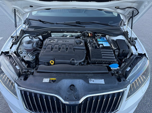 Skoda Superb 7 of 21